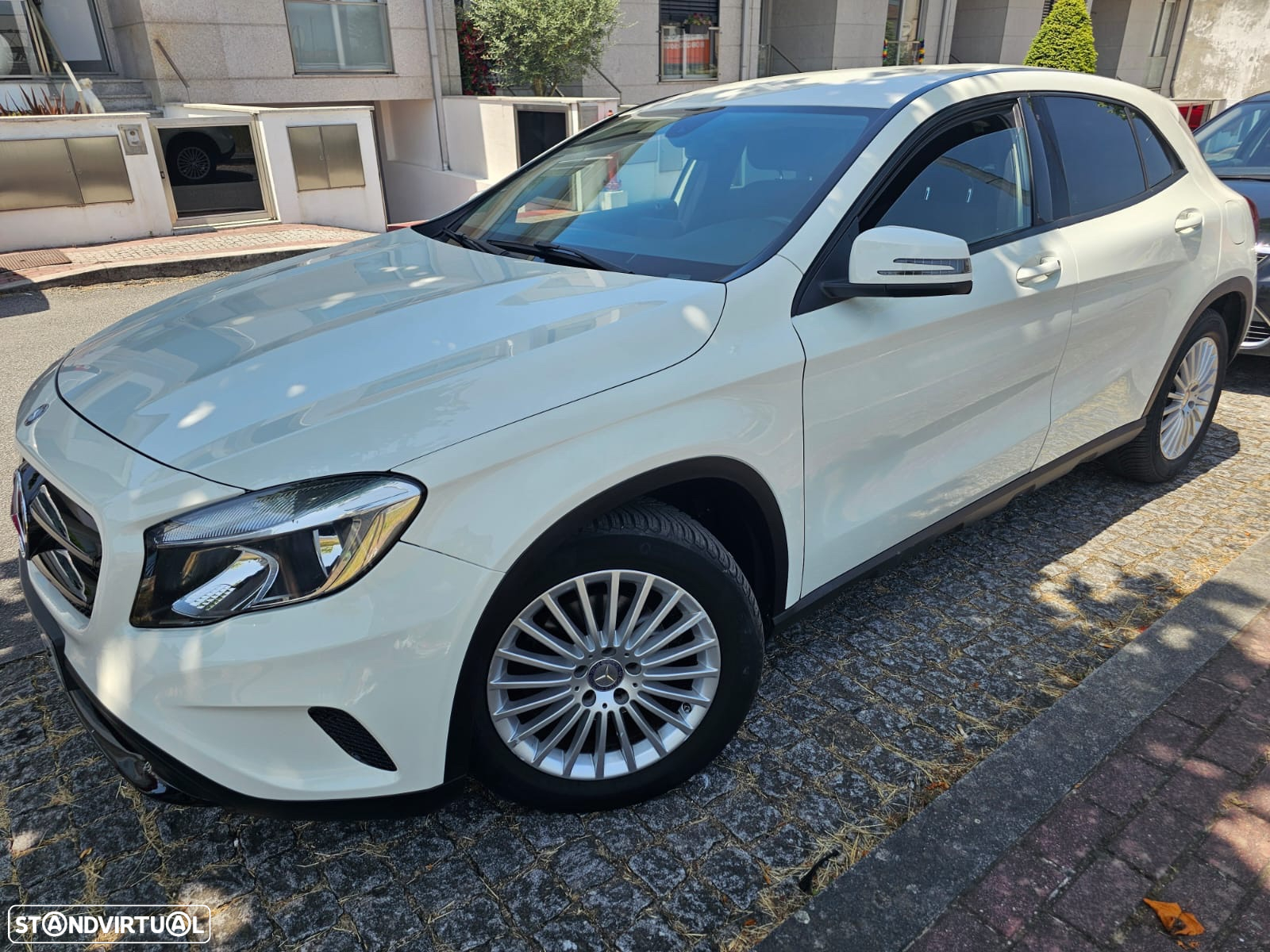Mercedes-Benz GLA 200 (CDI) d 4Matic 7G-DCT - 5
