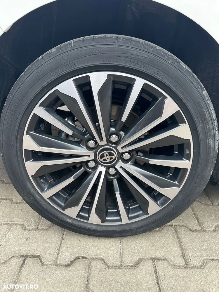 Toyota Corolla 1.8 HSD Business - 7