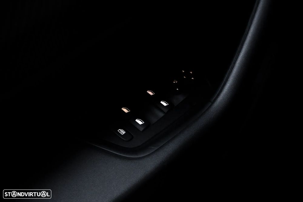 Peugeot 508 SW 1.6 Hybrid Allure e-EAT8 - 22