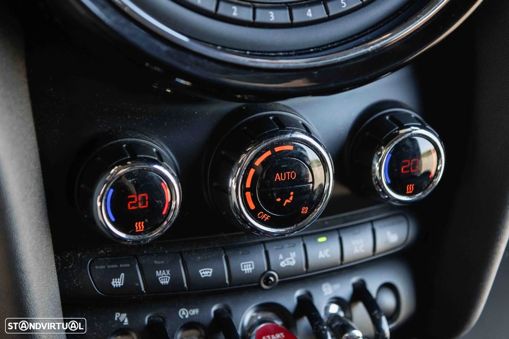 MINI 3 Portas John Cooper Works Aut. - 20