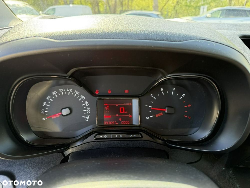 Toyota Proace City - 10