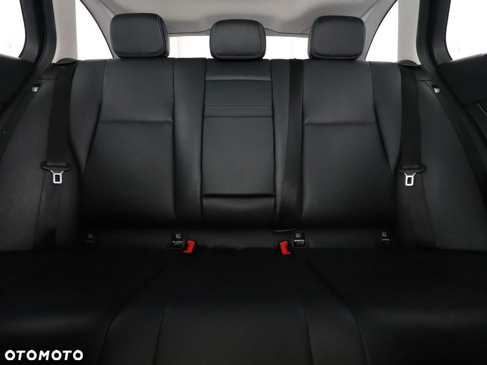 Mercedes-Benz Klasa C 180 (BlueTEC) d 7G-TRONIC Avantgarde - 19