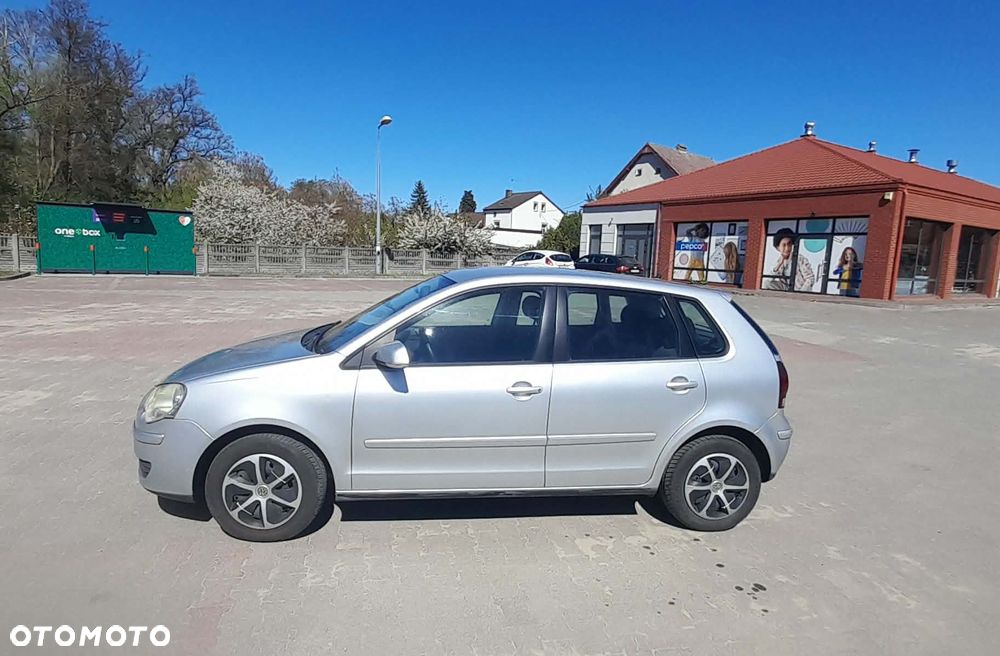 Volkswagen Polo - 1