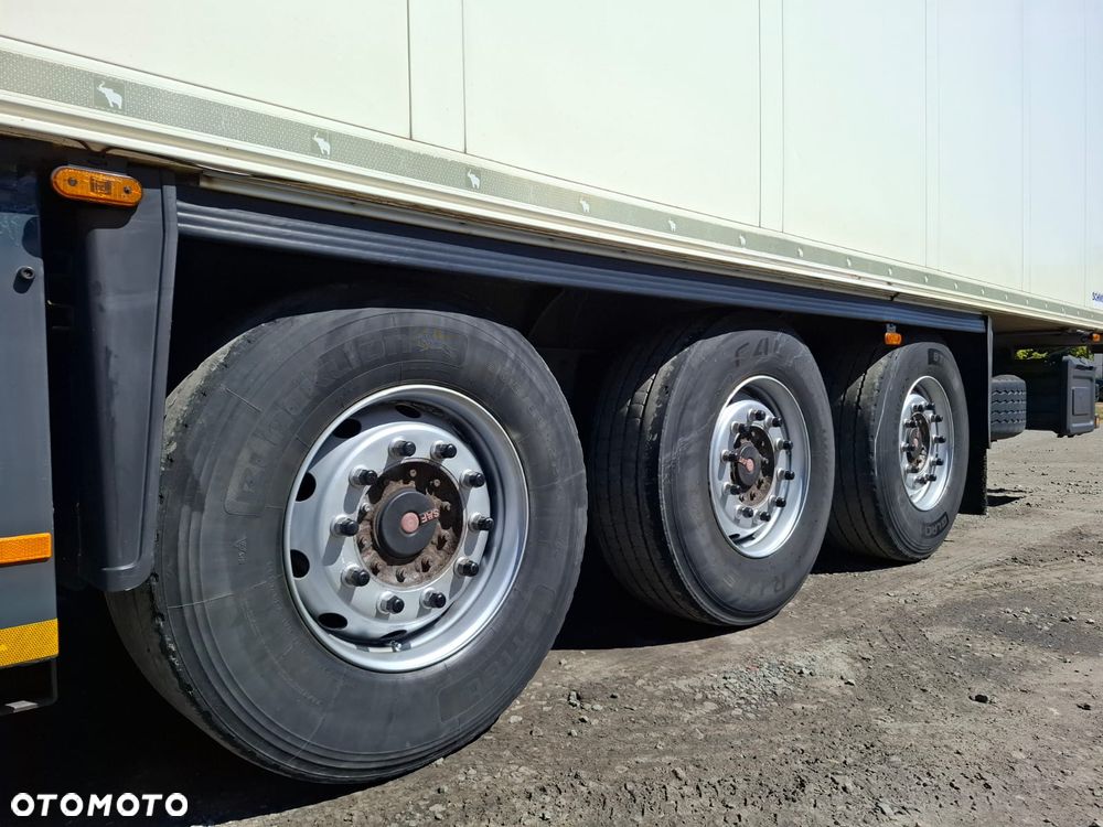 Schmitz Cargobull SKO 24/1 - 17