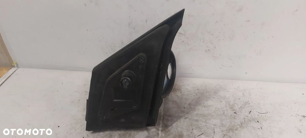 .  LUSTERKO MANUALNE TOYOTA AYGO EXLD CZARNE - 2