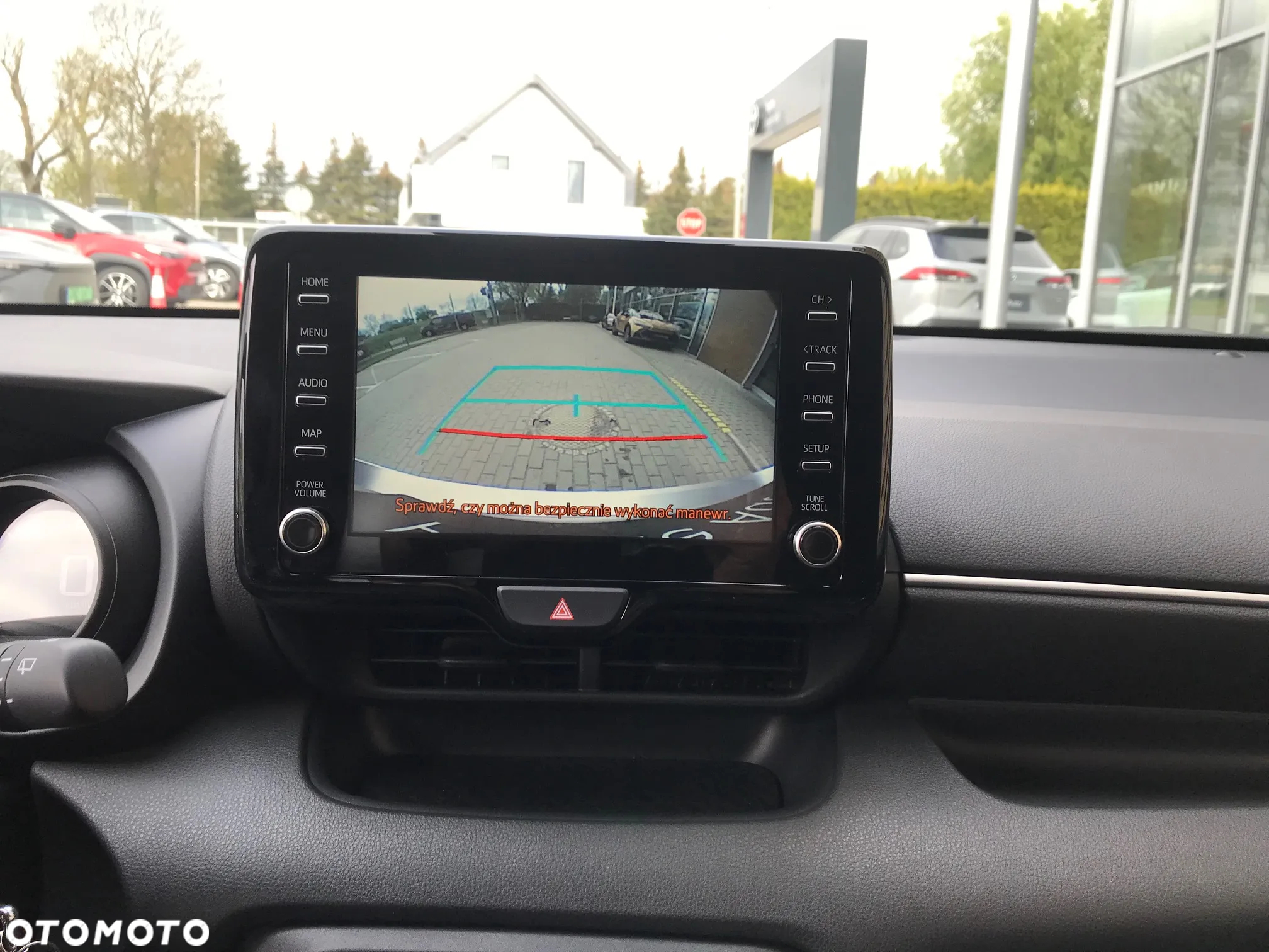 Toyota Yaris 1.5 Comfort CVT - 24