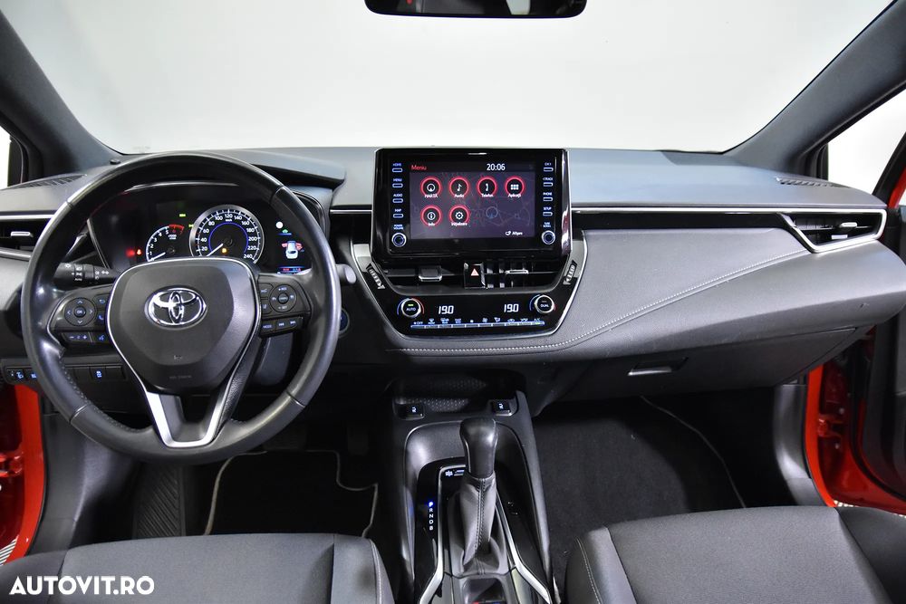 Toyota Corolla - 10