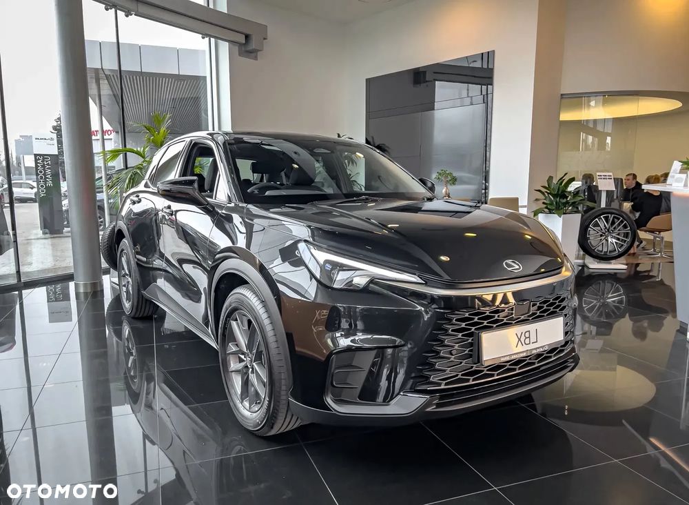 Lexus LBX 1.5 Hybrid - 1