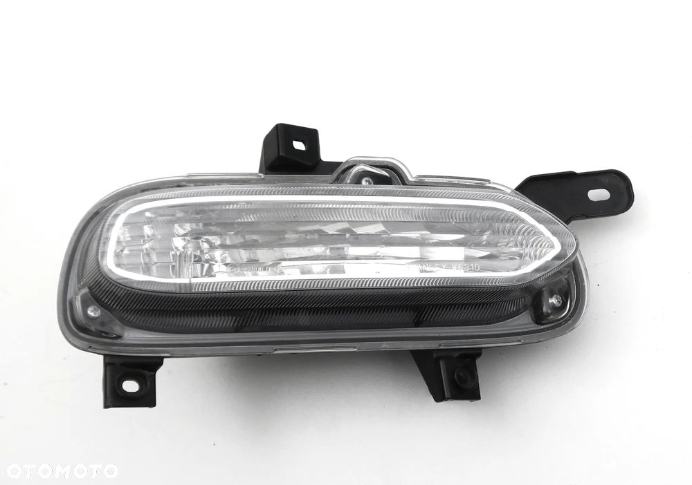 SUZUKI S-CROSS 2022 - Lampa R kierunkowskaz w zderzak S CROSS ORYGINAŁ OE - 4