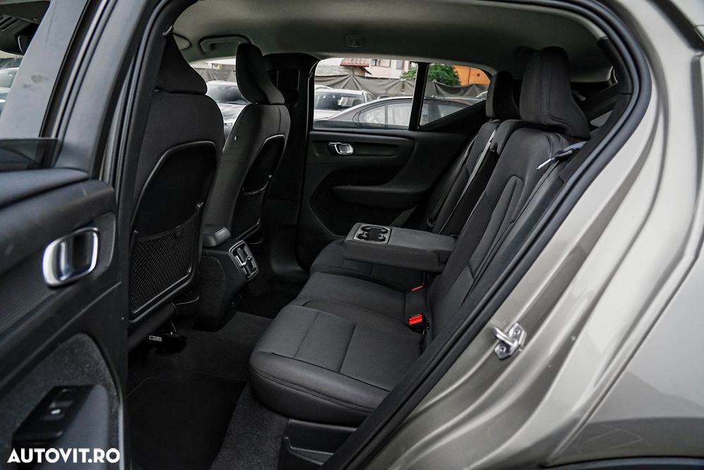 Volvo XC 40 T2 Plus Bright - 21