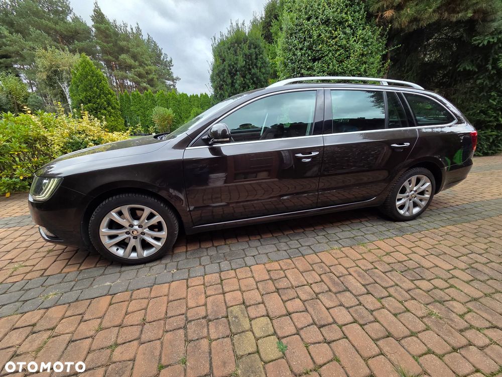 Skoda Superb 2.0 TDI Ambition - 2