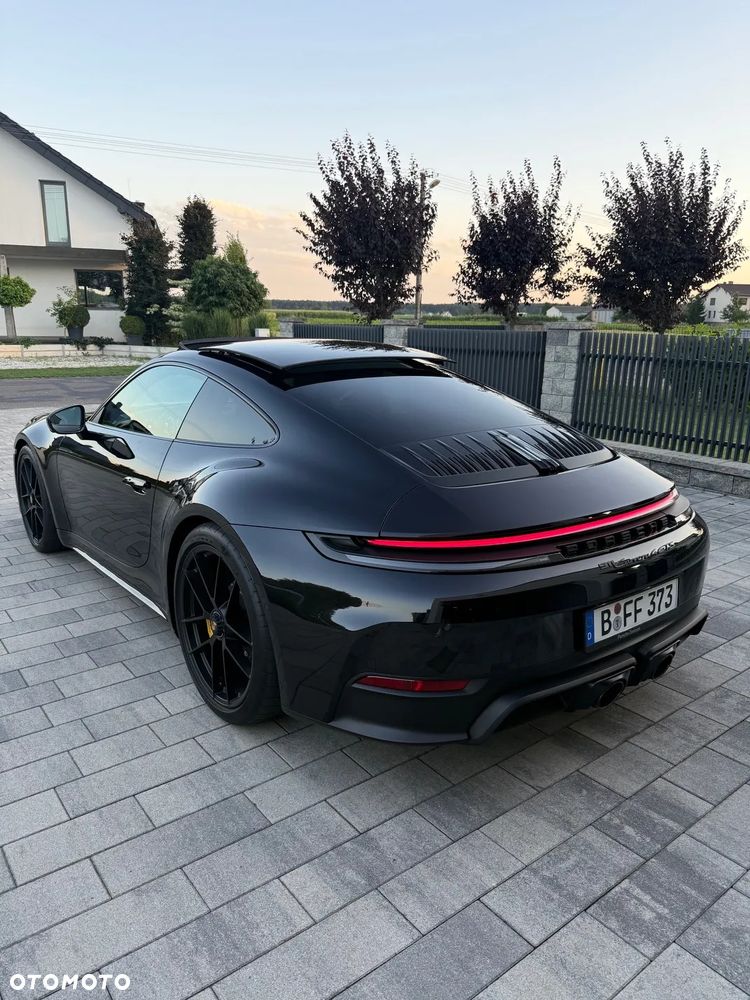 Porsche 911 2025 photo 5