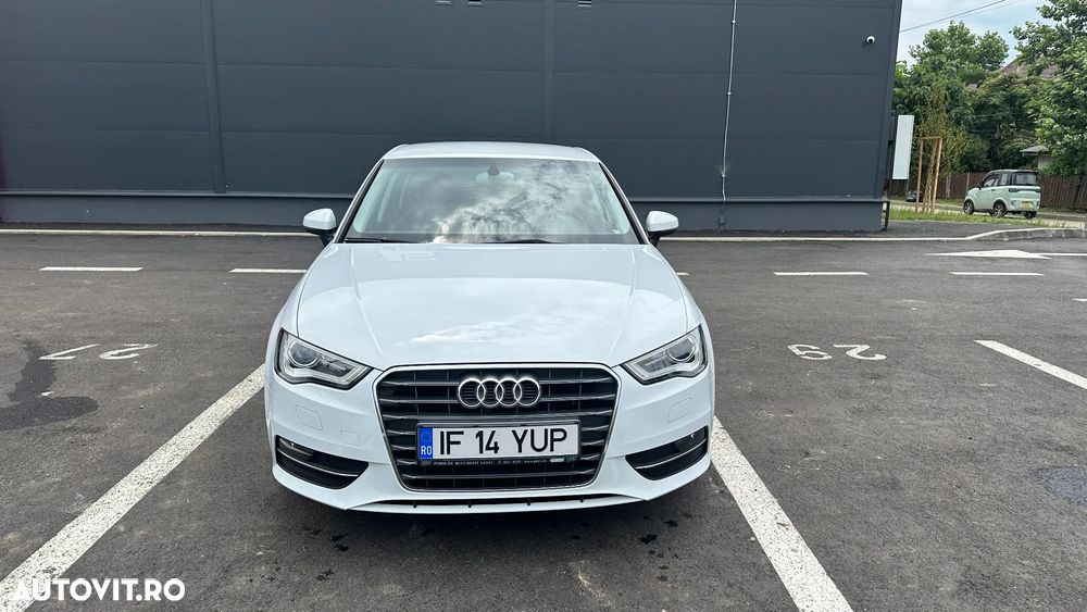 Audi A3 Sportback 1.2 TFSI Stronic Ambition - 1