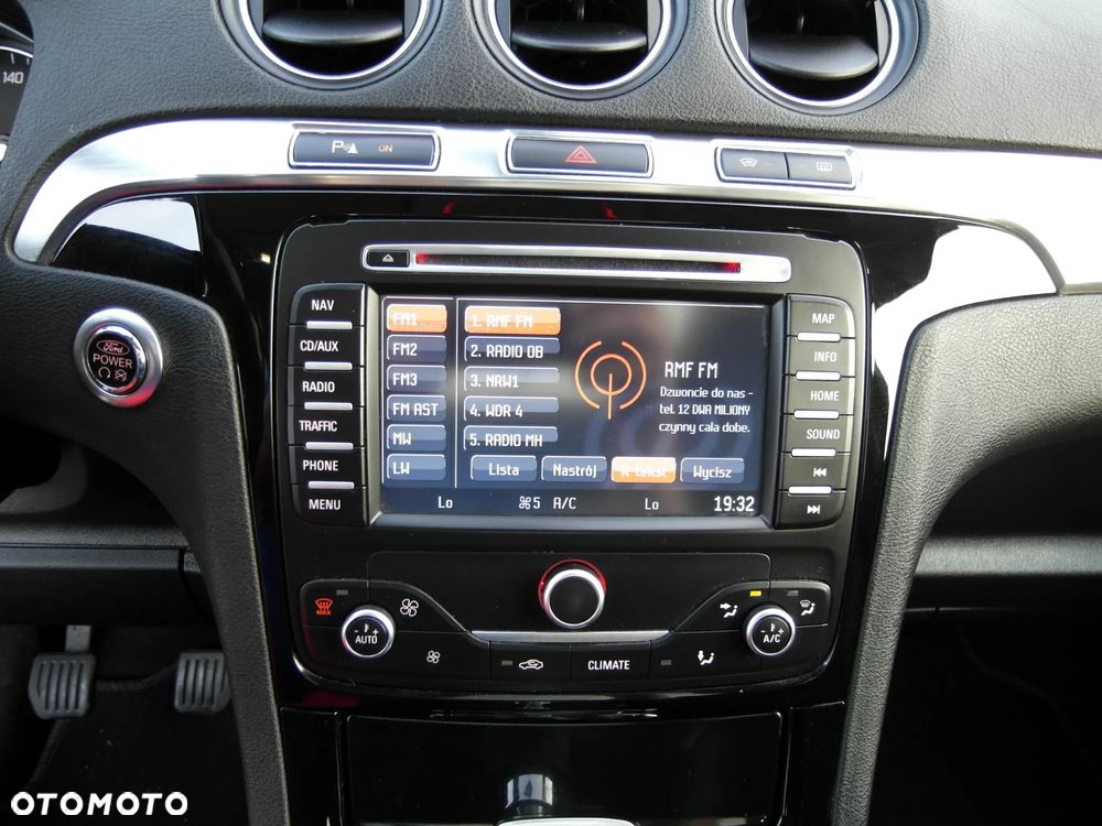 Ford S-Max 2.0 TDCi DPF Titanium - 19