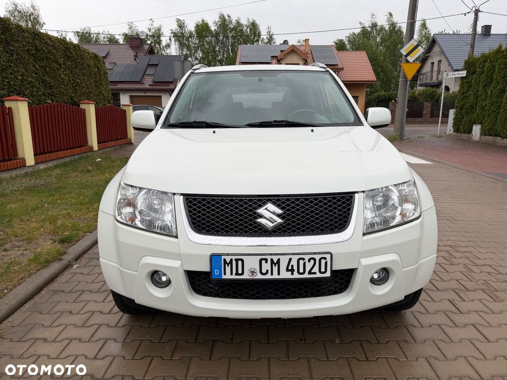Suzuki Grand Vitara 1.6 Black&White - 12