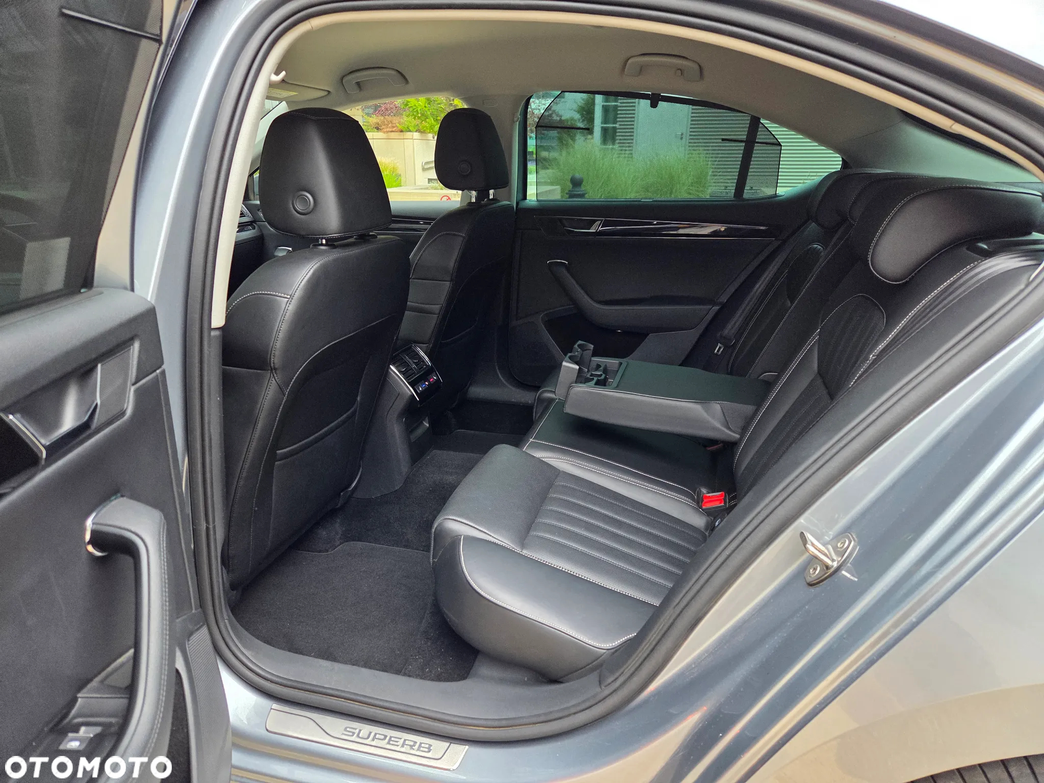 Skoda Superb 2.0 TDI SCR L&K DSG - 16