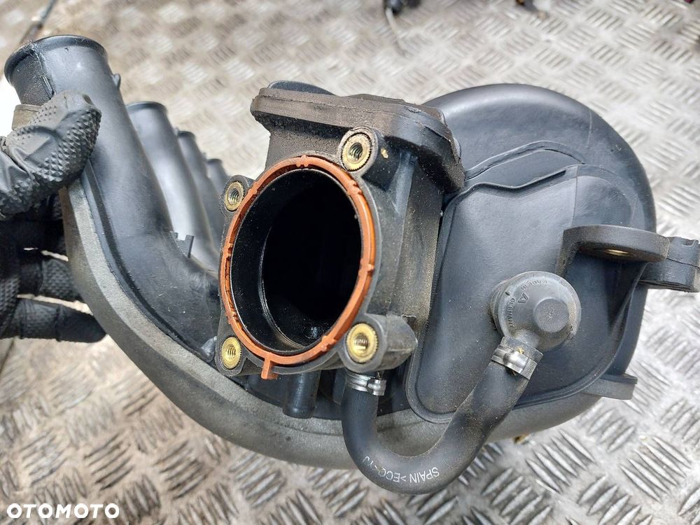 KOLEKTOR SSĄCY VW PASSAT B5 FL 2.0 8V 06B133210AS - 4