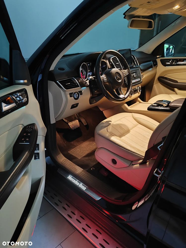 Mercedes-Benz GLS 450 4Matic 9G-TRONIC - 39