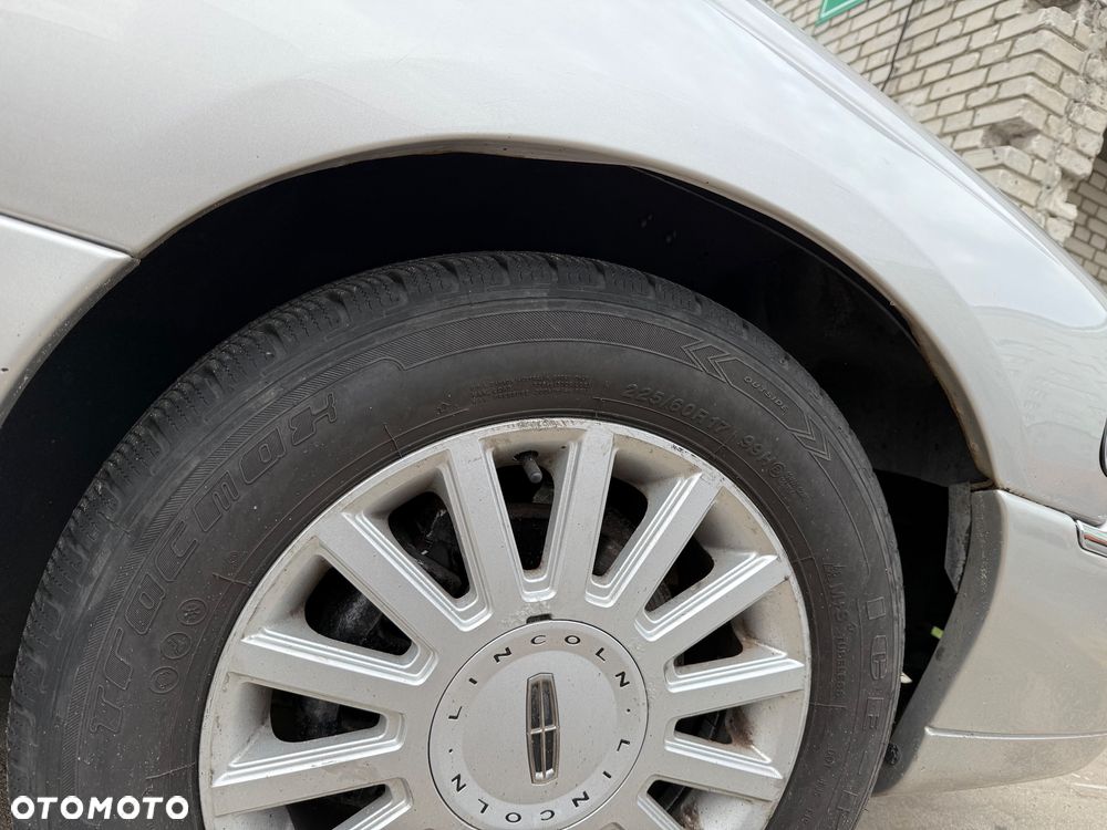 Lincoln Town Car 4.6 Signature - 9