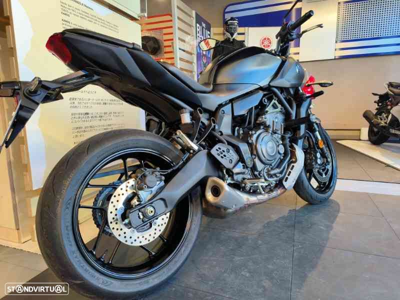 Yamaha MT-07 - 4