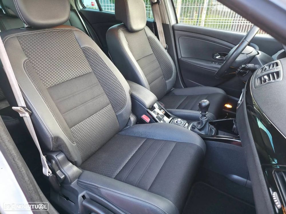 Renault Mégane Sport Tourer ENERGY dCi 130 BOSE EDITION - 10