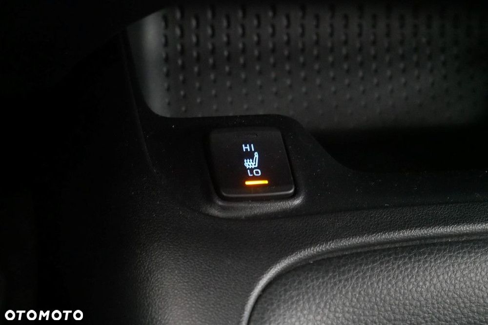 Toyota Corolla 1.8 Hybrid Comfort - 20