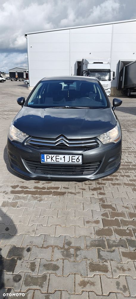 Citroen C4 2011 photo 2