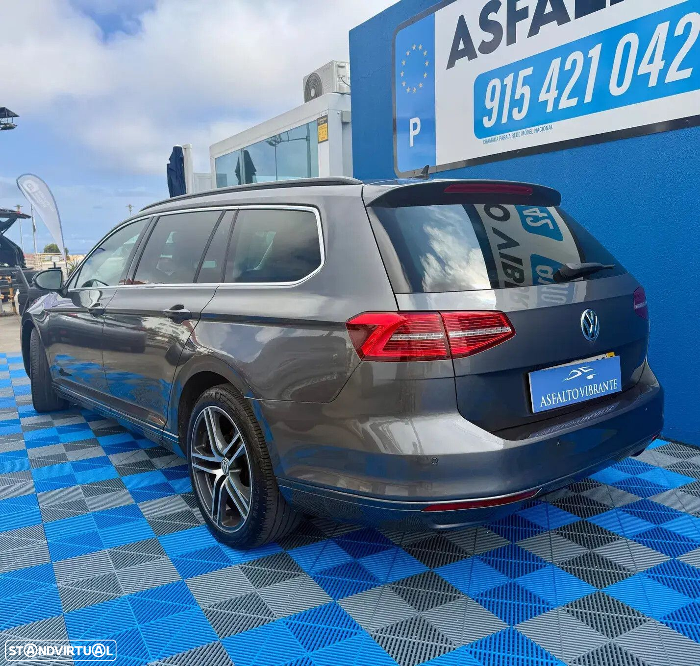 VW Passat Variant - 3
