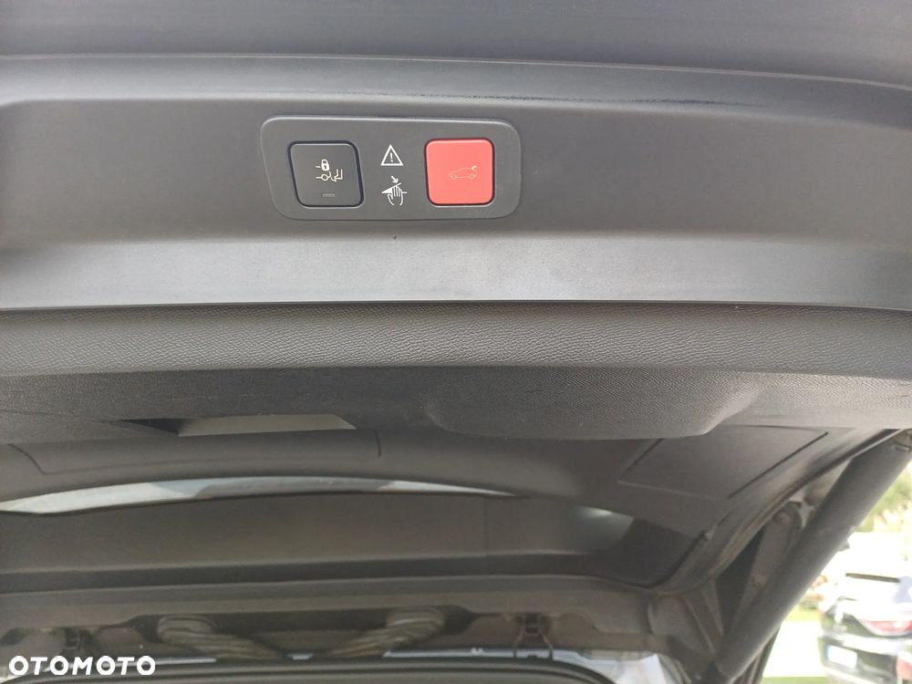 Peugeot 5008 BlueHDi 180 EAT8 GT - 24