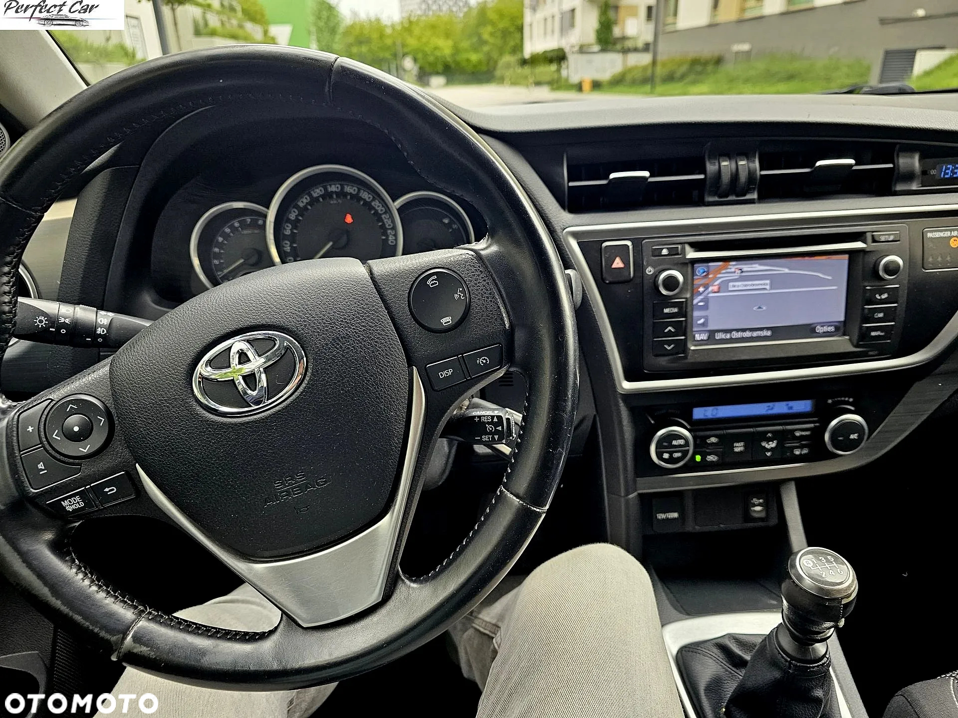 Toyota Auris 1.6 Comfort - 13