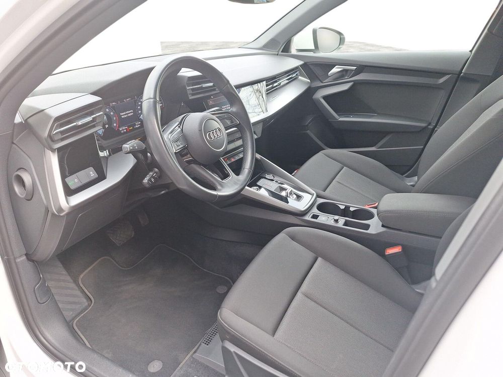 Audi A3 Sportback - 12