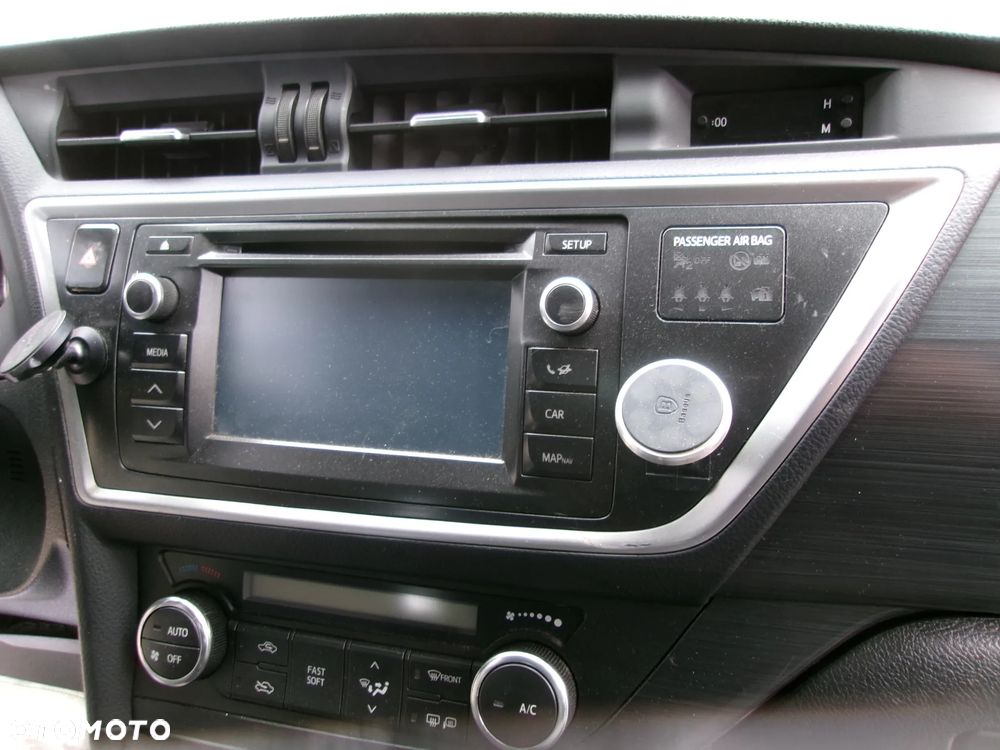 RADIO TOYOTA AURIS II - 1