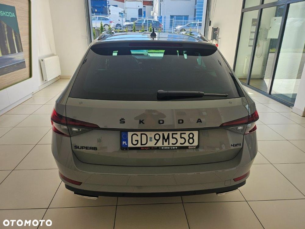 Skoda Superb 2.0 TSI 4x4 Sportline DSG - 10