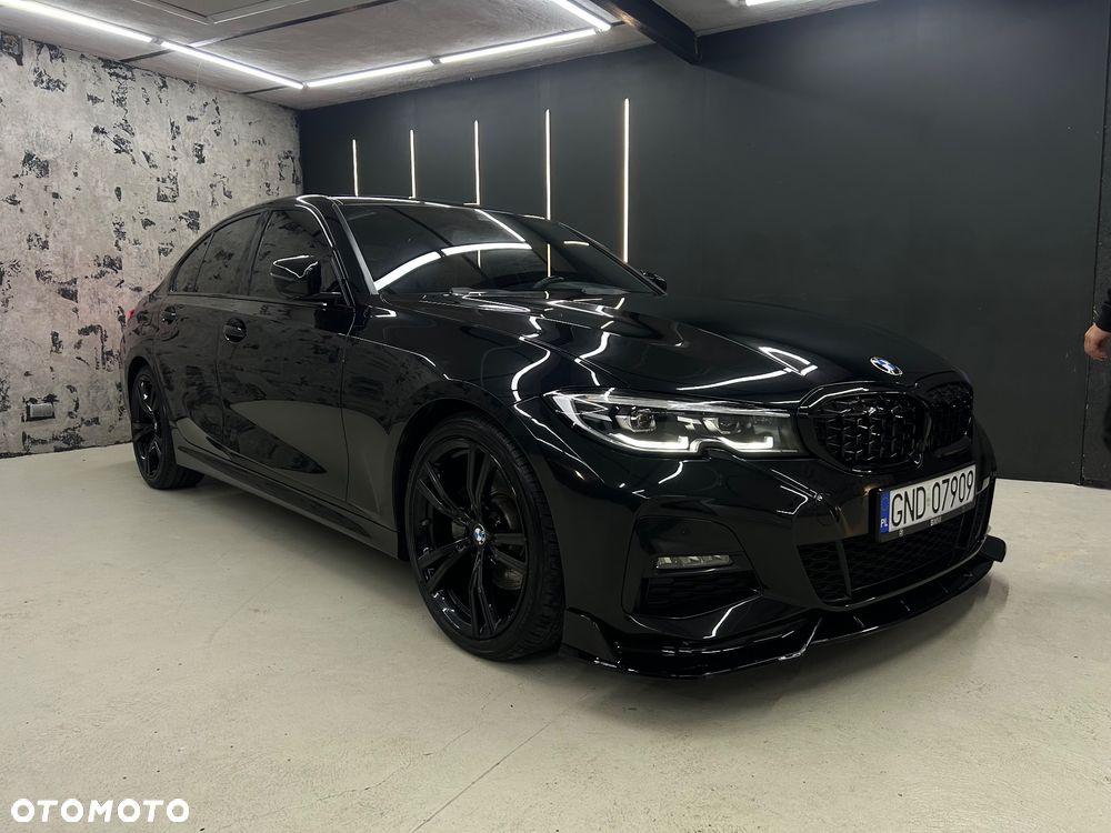 BMW Seria 3 330i M Sport - 8