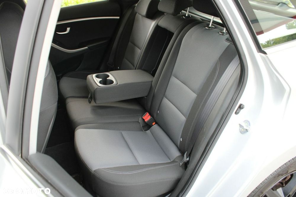 Hyundai i30 1.4 YES - 13