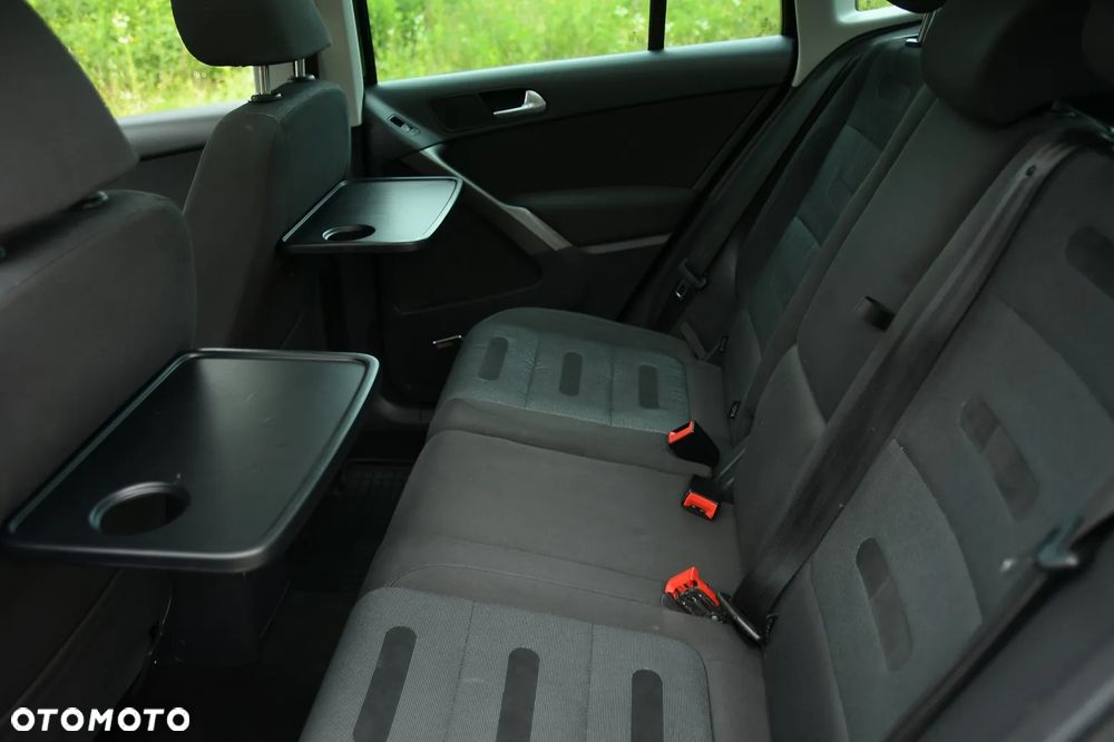 Volkswagen Tiguan - 27