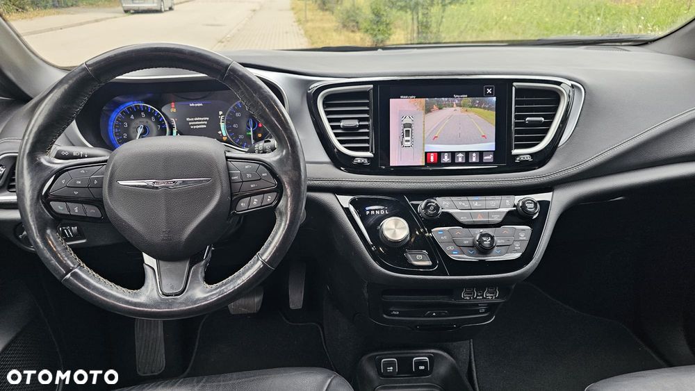 Chrysler Pacifica - 14