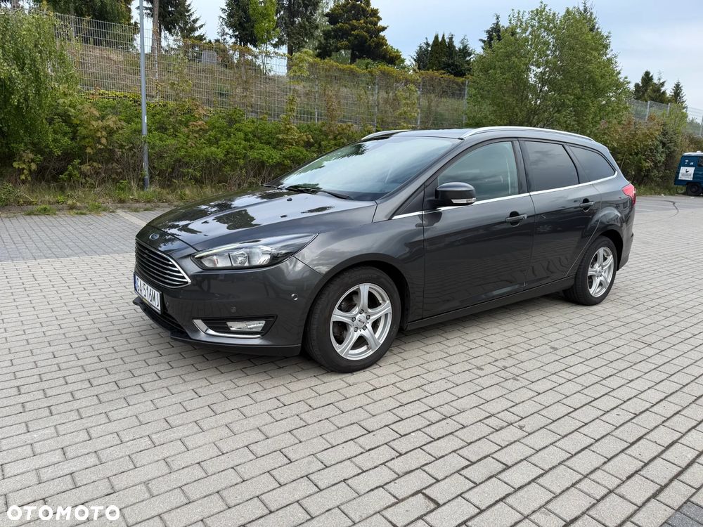 Ford Focus 1.0 EcoBoost STart-Stopp-System TITANIUM - 2
