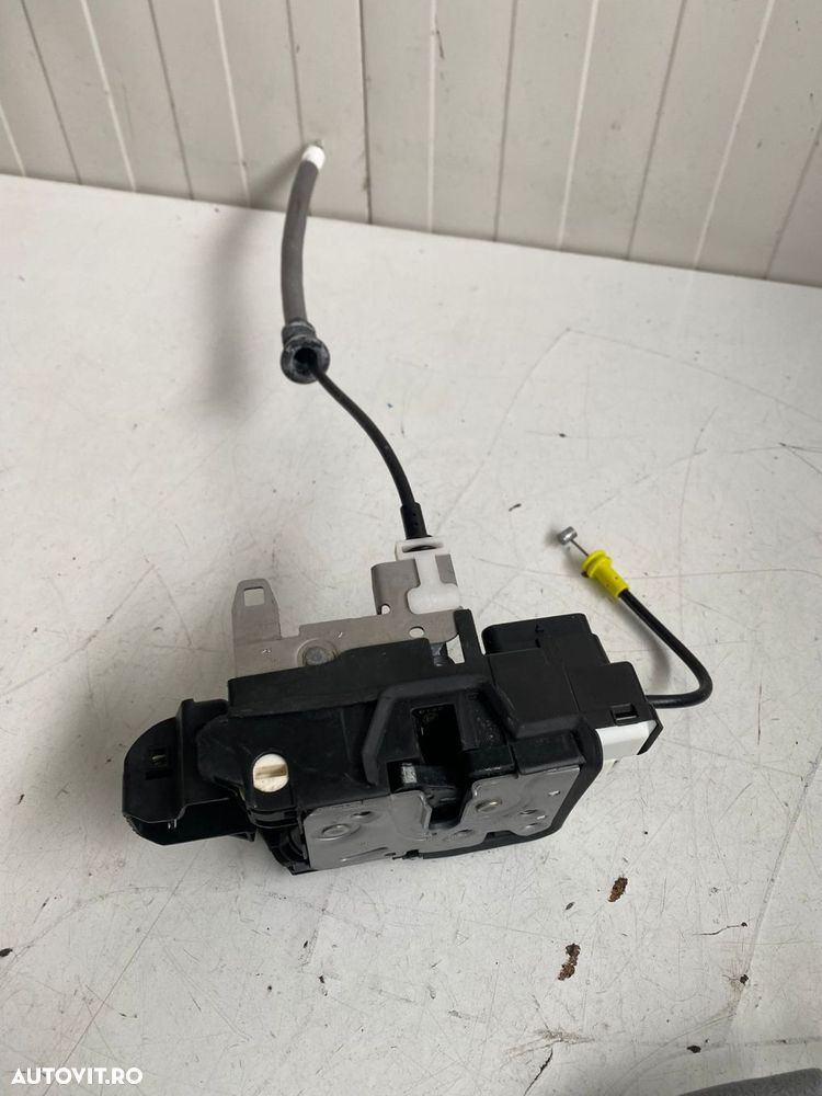 Broasca incuietoare usa dreapta spate Volvo XC60 S90 V90 V60 V60CC XC40 31462781 31462000 31462002 - 2