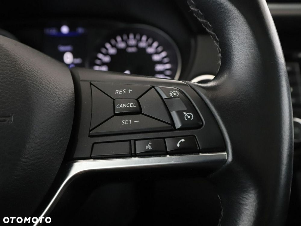 Nissan Qashqai 1.3 DIG-T N-Connecta EU6d - 30