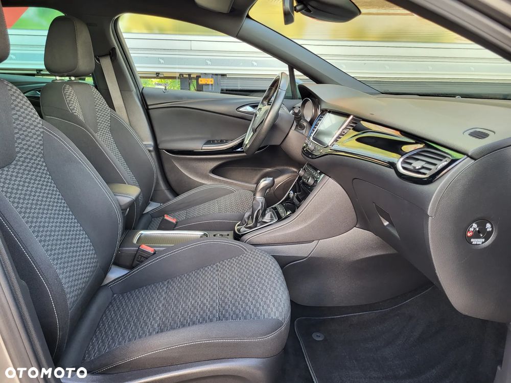 Opel Astra 1.4 Turbo Innovation - 32