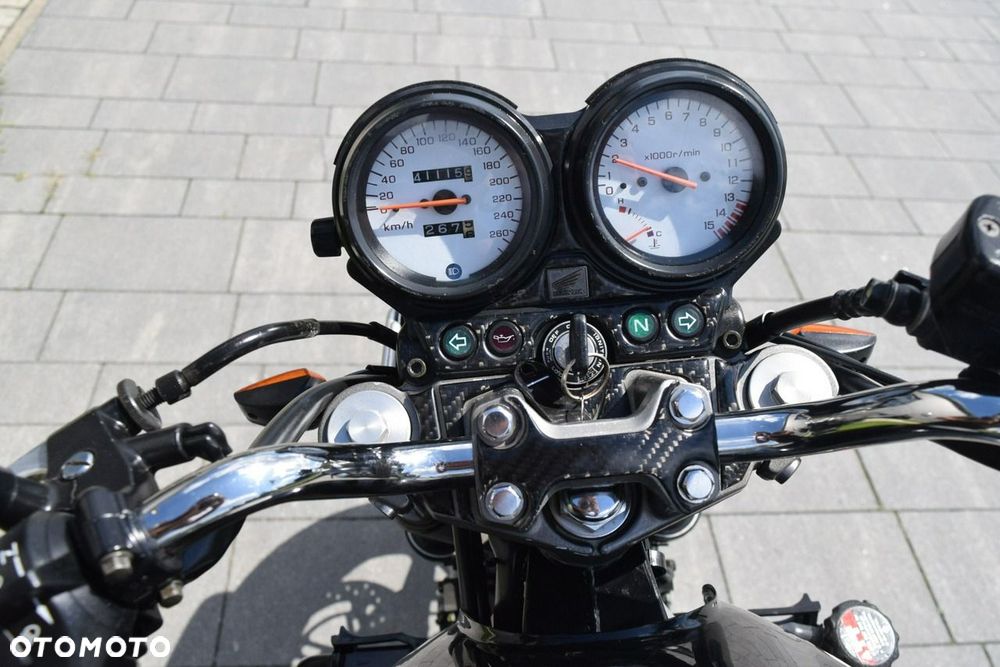 Honda CB - 11