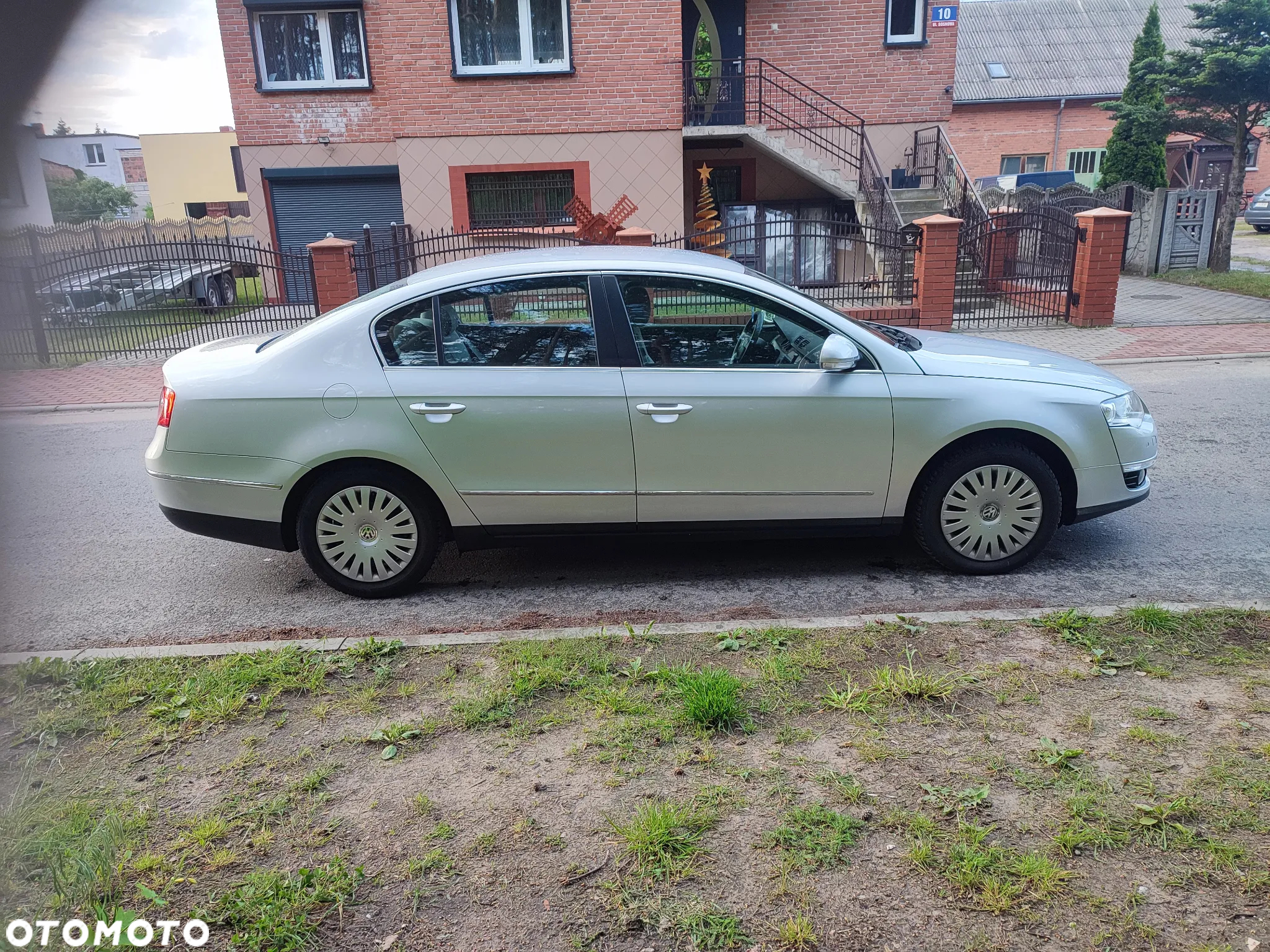 Volkswagen Passat 1.6 FSI Sportline - 11