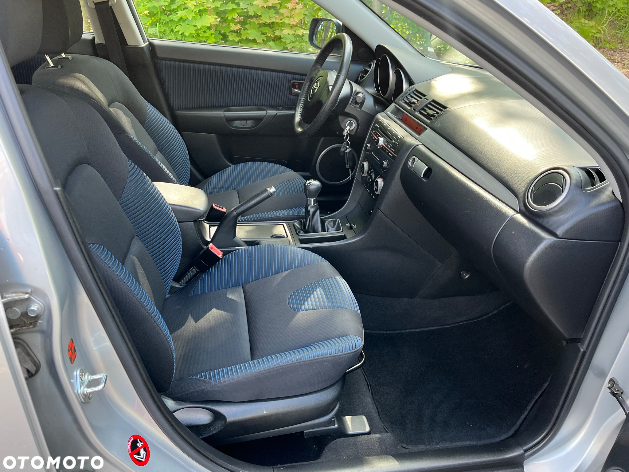 Mazda 3 2.0 Active + - 6