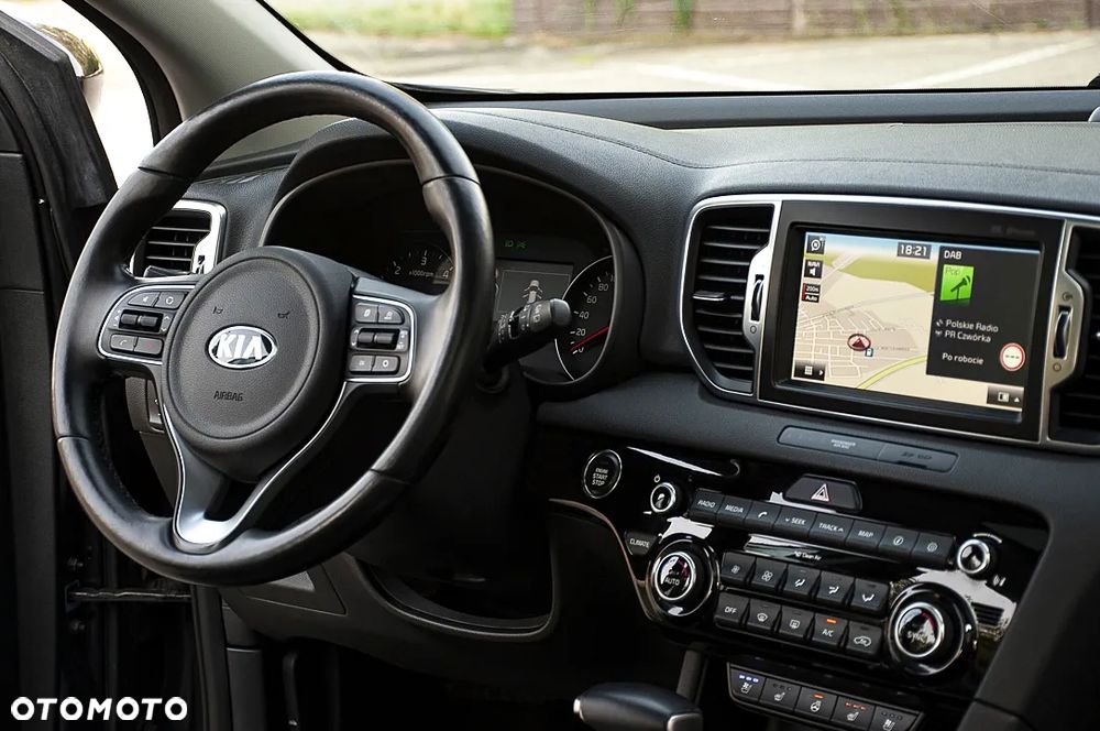 Kia Sportage 2,0 CRDI AWD Platinum - 25