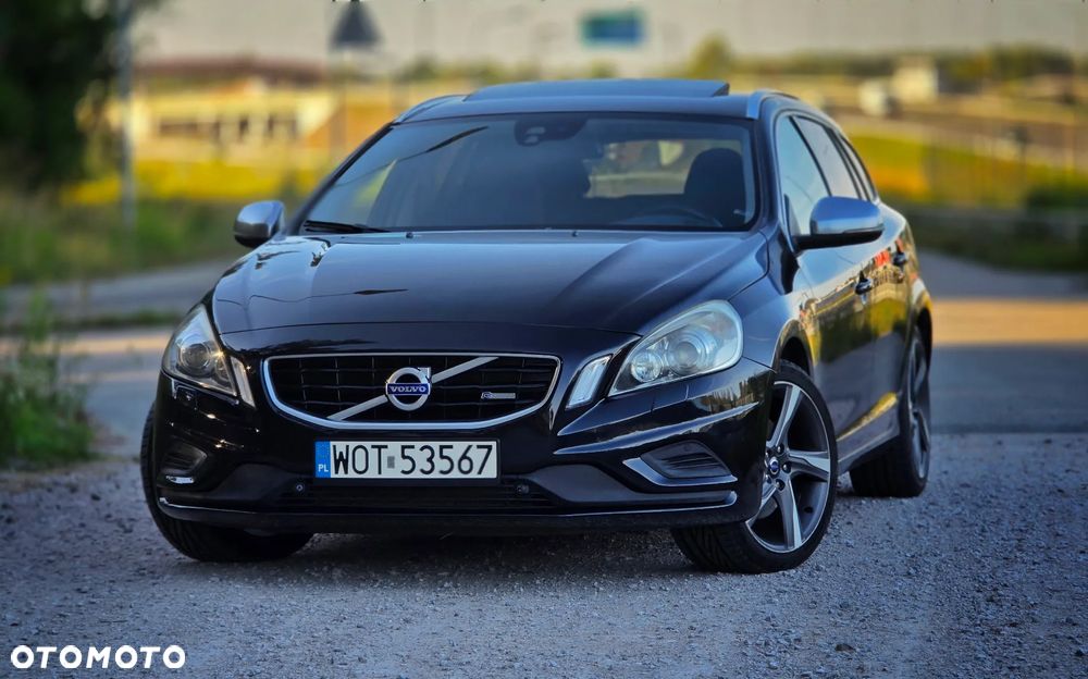 Volvo V60 D2 Momentum - 1
