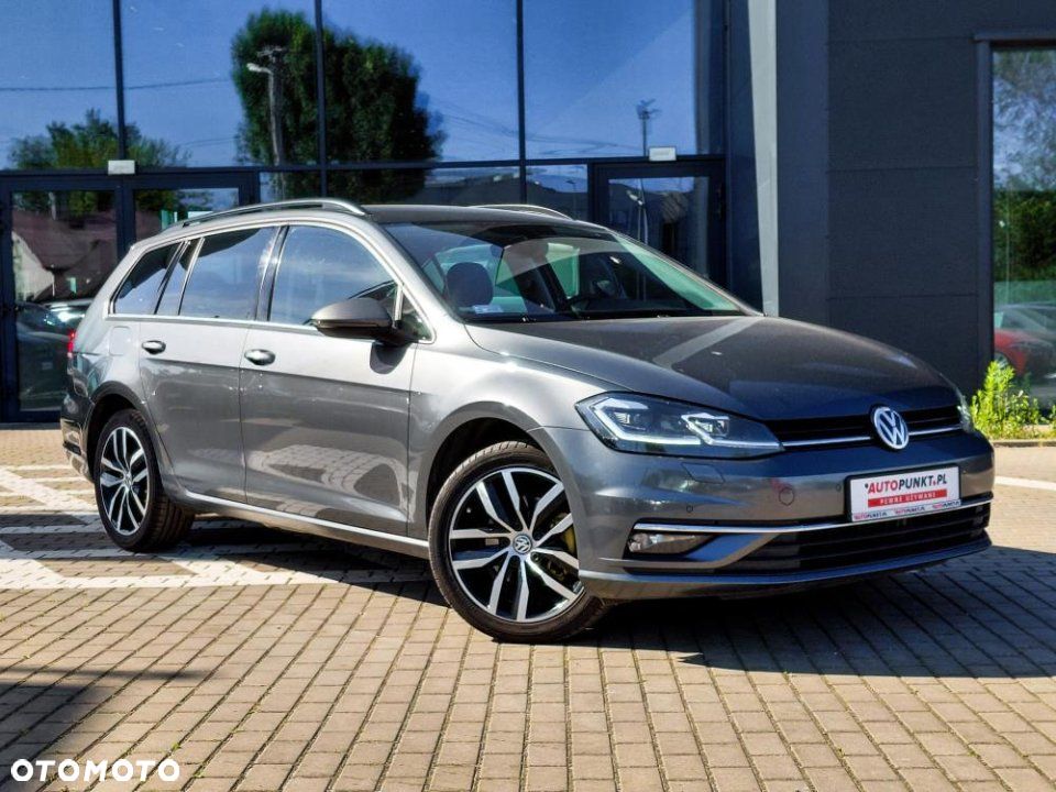 Volkswagen Golf - 6
