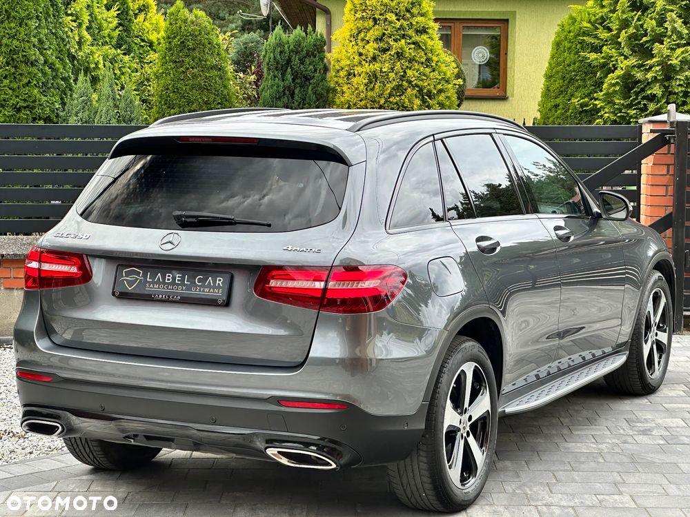 Mercedes-Benz GLC 250 4Matic 9G-TRONIC Exclusive - 6