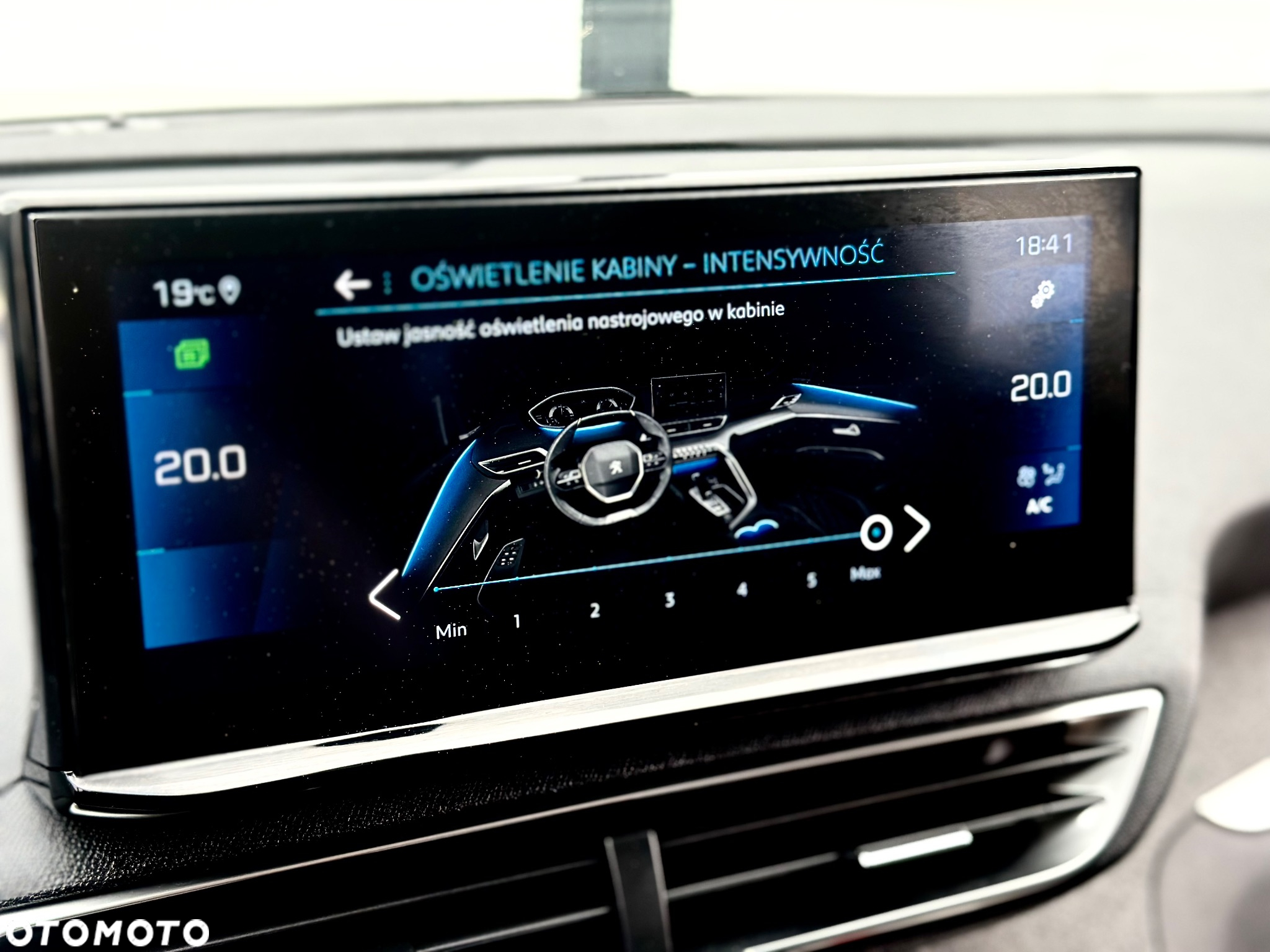 Peugeot 3008 BlueHDi 130 Stop & Start EAT8 Allure - 38