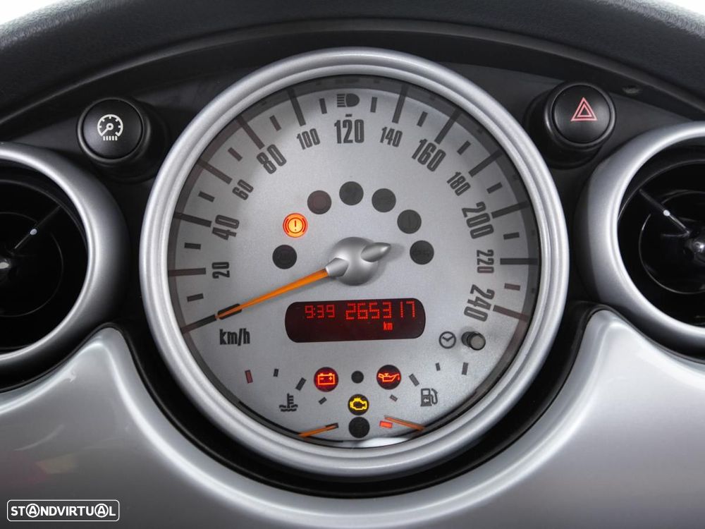 MINI 3 Portas One D - 15